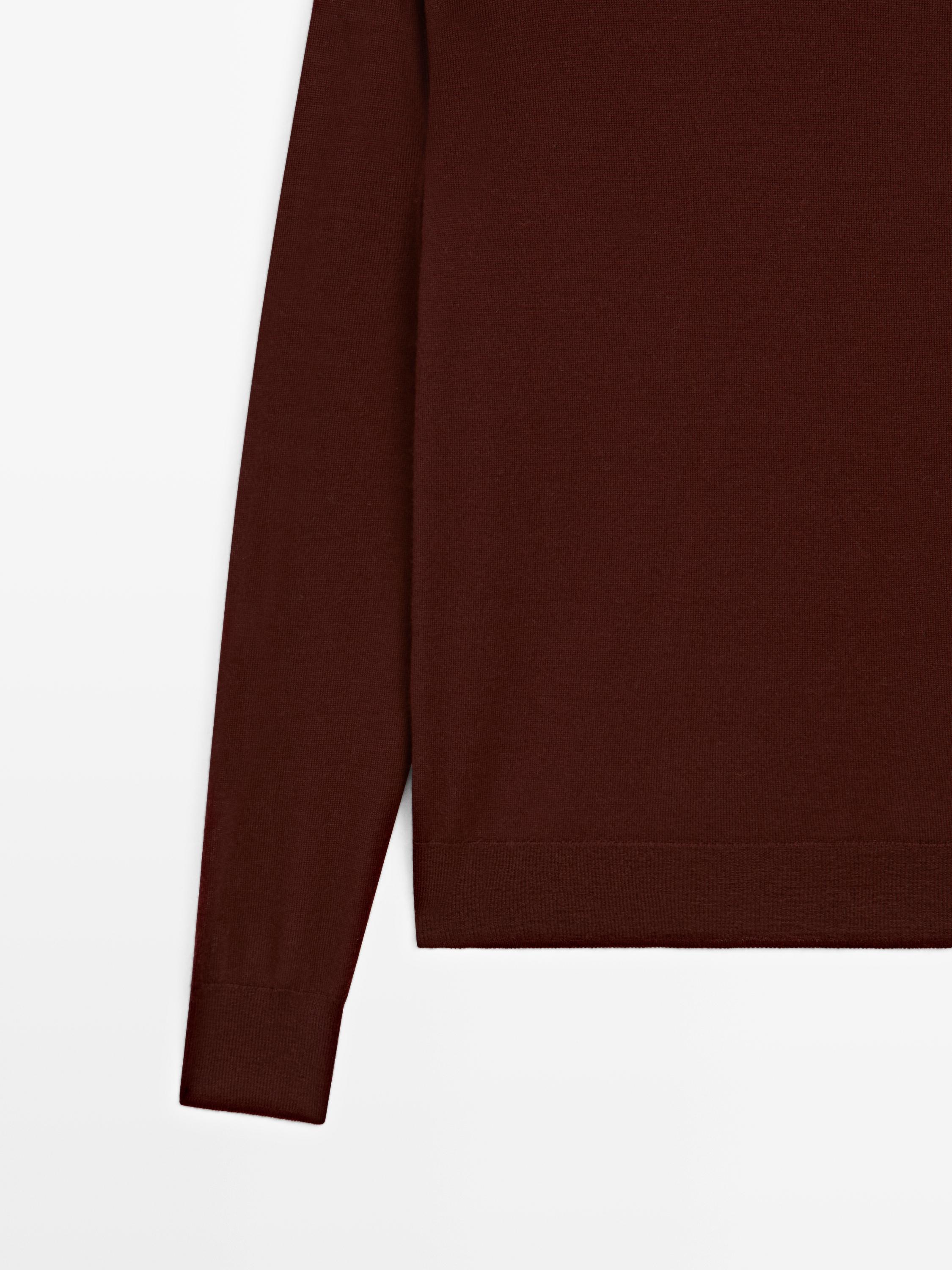 Pull en maille fine 100 % laine à col rond